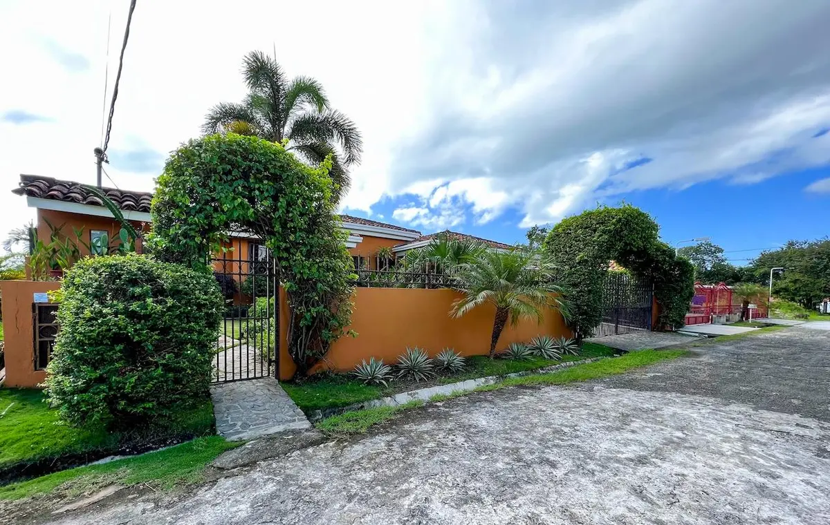 Casa Maranones, Coronado — photograph 1, courtesy of Relocation Panama, S.A.