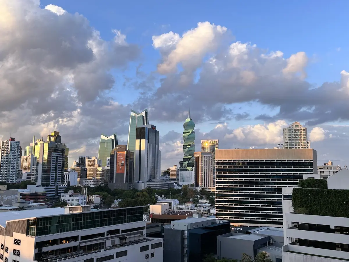Twin Towers Torre A, Bella Vista — photograph 1, courtesy of House Hunters Panama