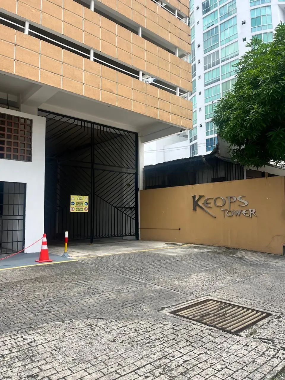PH Keops Tower, San Francisco — photograph 1, courtesy of Grupo Gestiones Real Estate Panama Corp